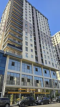 Satılır 4 otaqlı mənzil 192.5 m²