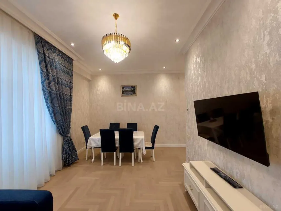 Kirayə verilir 2 otaqlı mənzil 100 m²