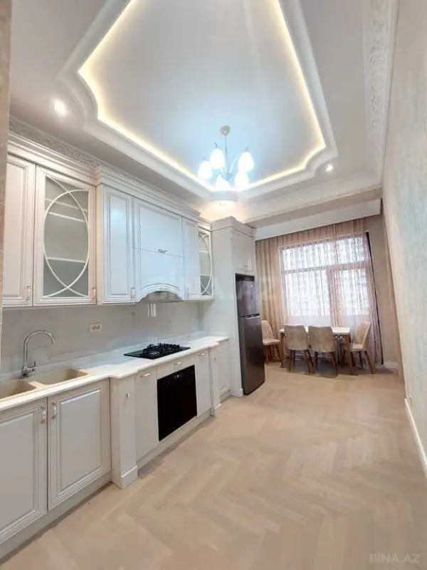 Kirayə verilir 2 otaqlı mənzil 100 m²