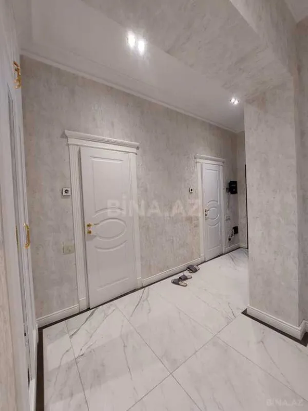 Kirayə verilir 2 otaqlı mənzil 100 m²