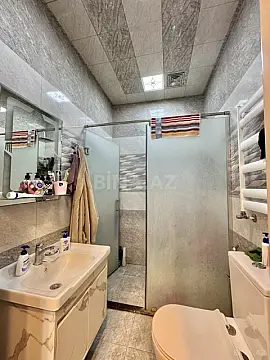 Satılır 2 otaqlı mənzil 56 m²