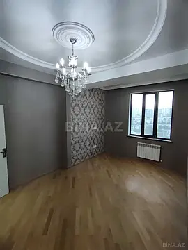 Satılır 3 otaqlı mənzil 125 m²