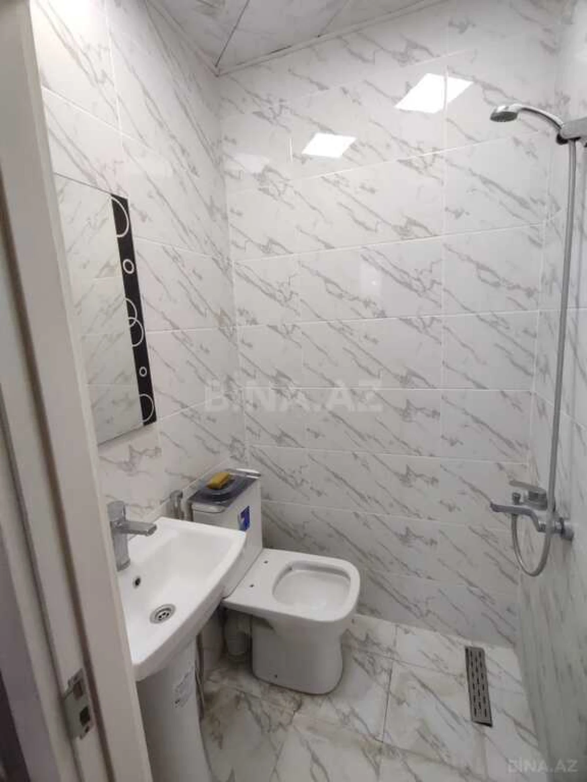 Satılır 3 otaqlı mənzil 125 m²