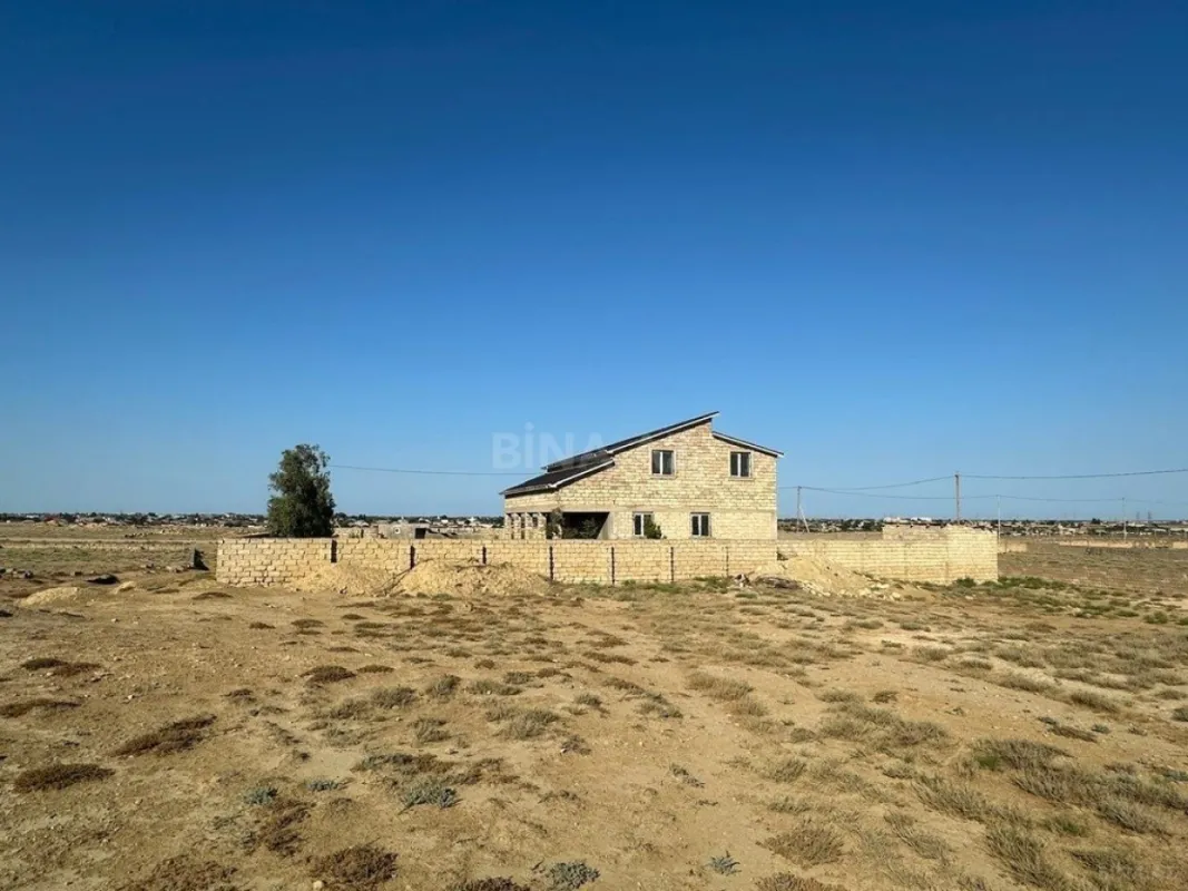 Satılır 5 otaqlı həyət evi 544 m²