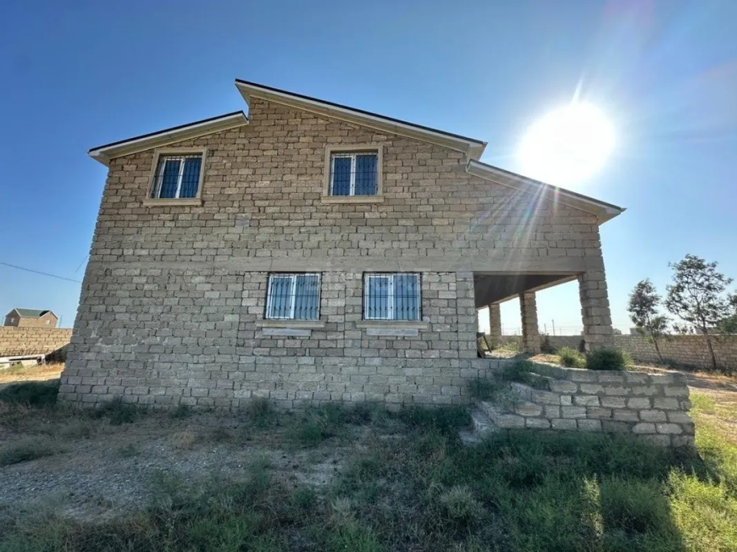 Satılır 5 otaqlı həyət evi 544 m²