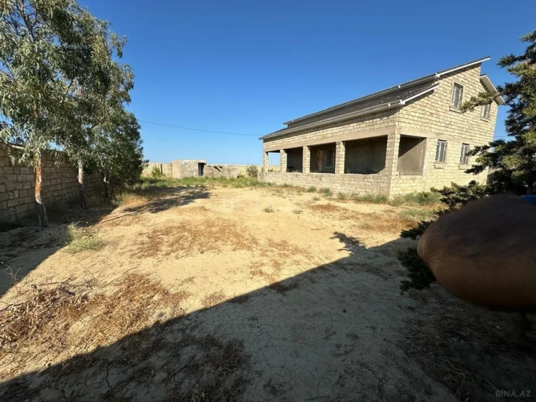 Satılır 5 otaqlı həyət evi 544 m²