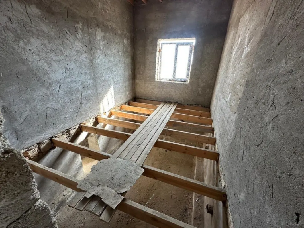 Satılır 5 otaqlı həyət evi 544 m²