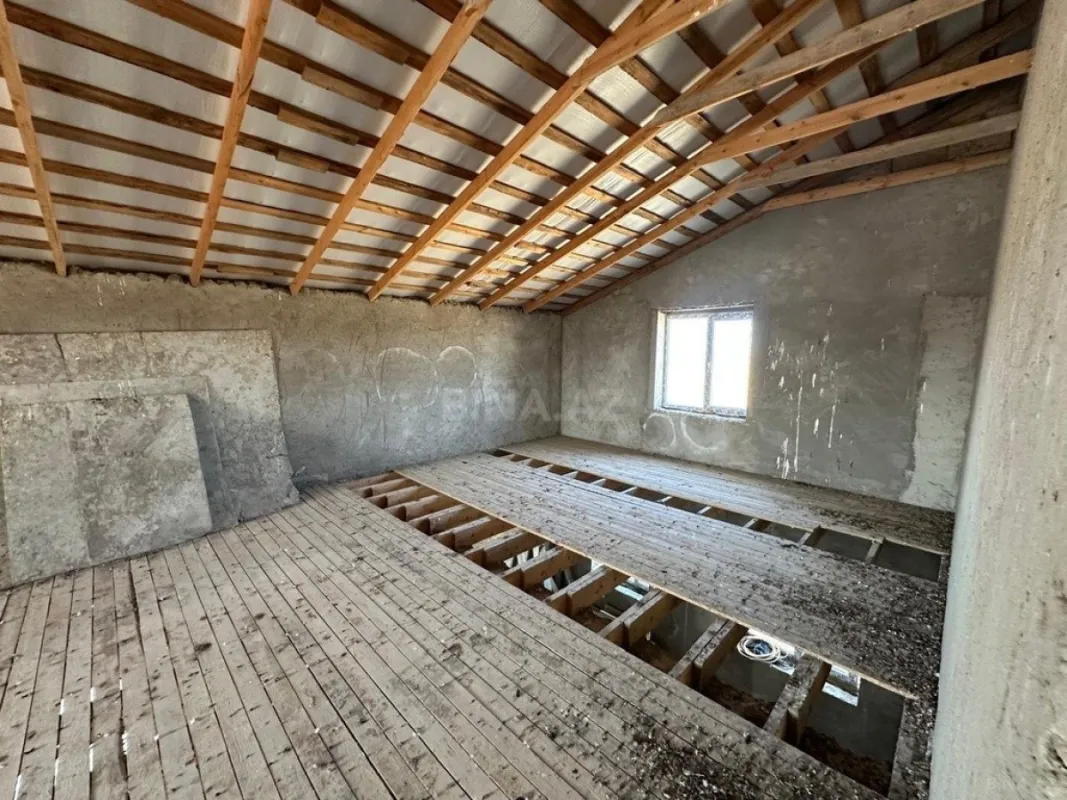 Satılır 5 otaqlı həyət evi 544 m²