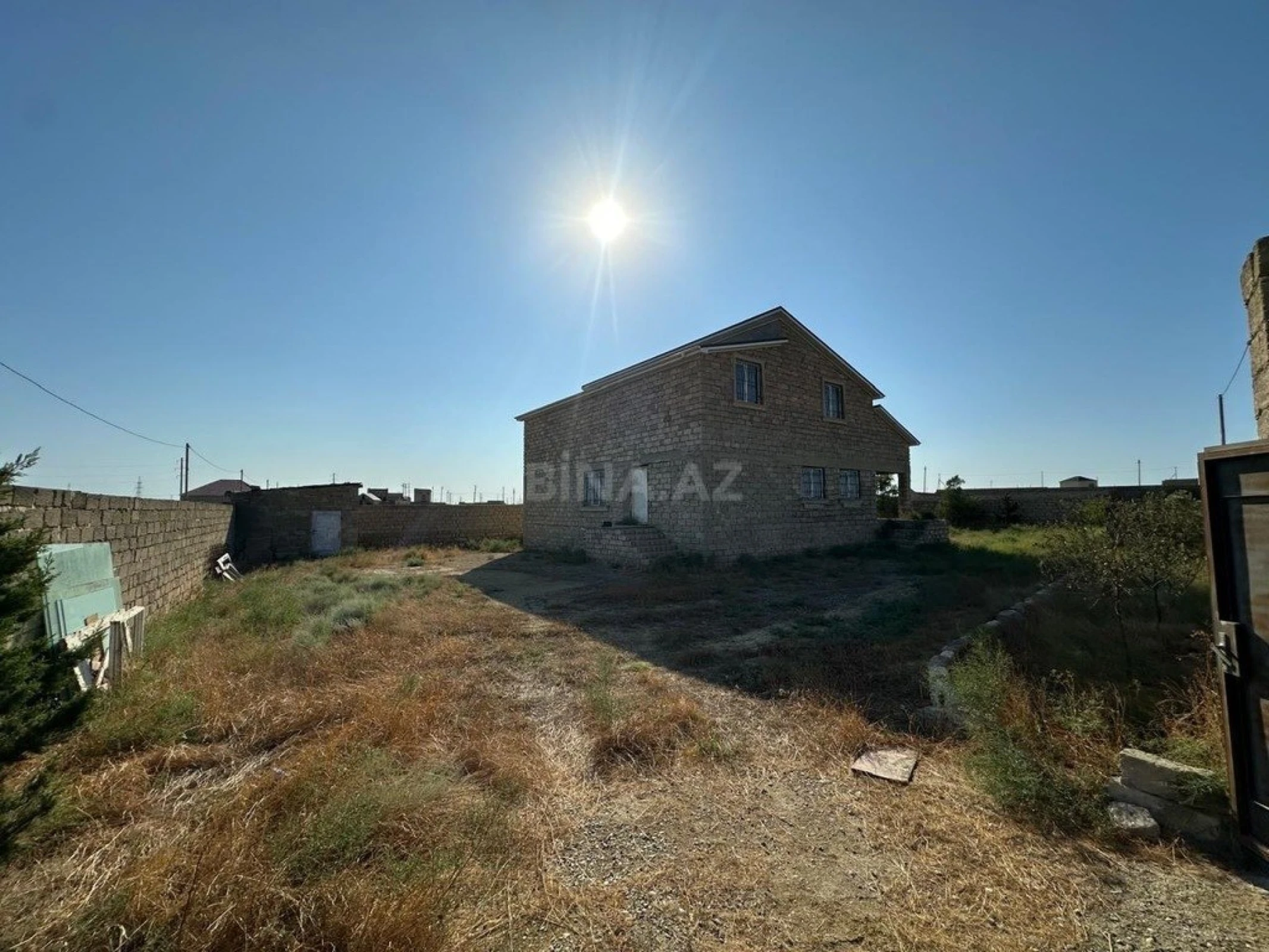 Satılır 5 otaqlı həyət evi 544 m²