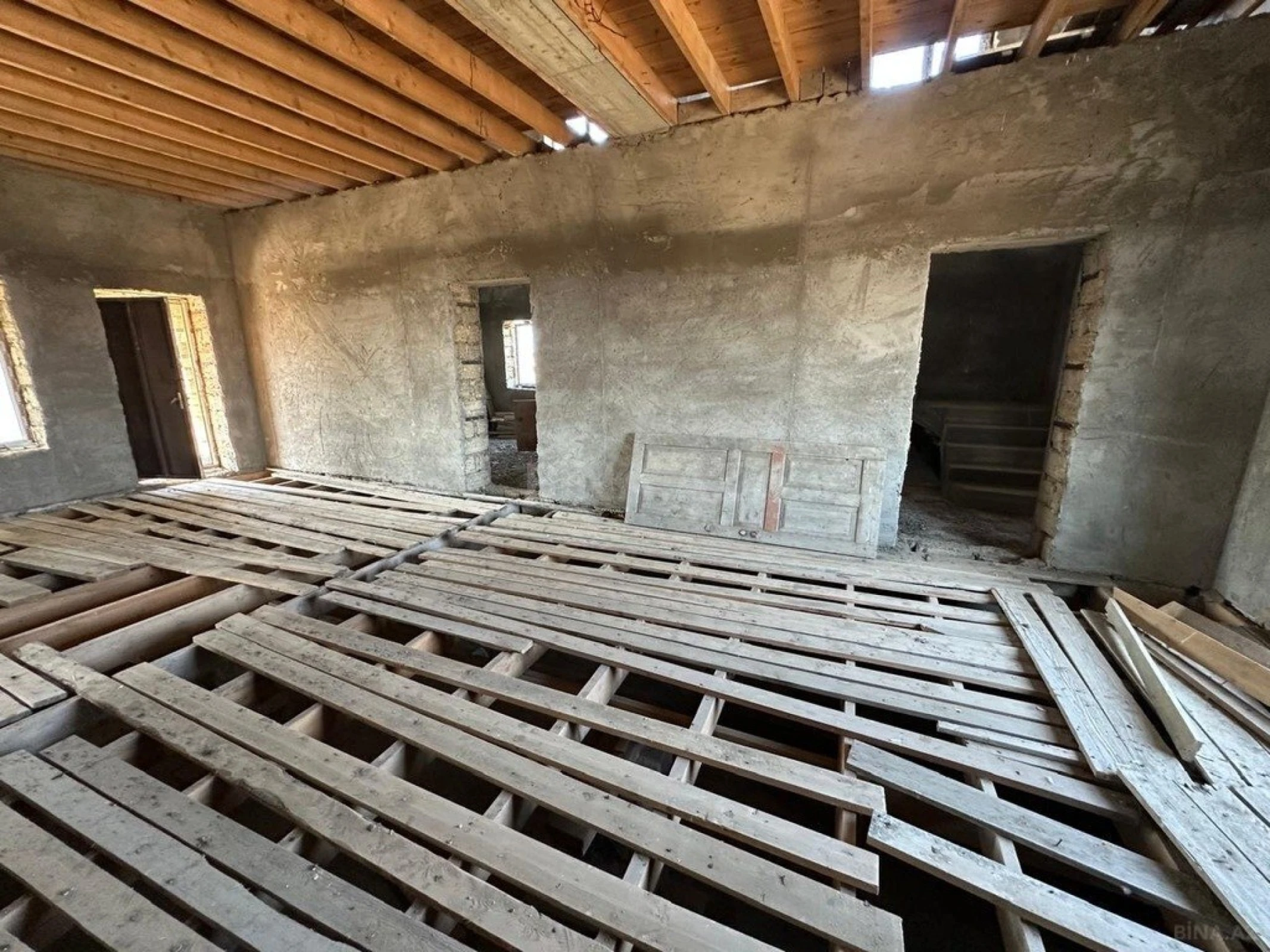 Satılır 5 otaqlı həyət evi 544 m²