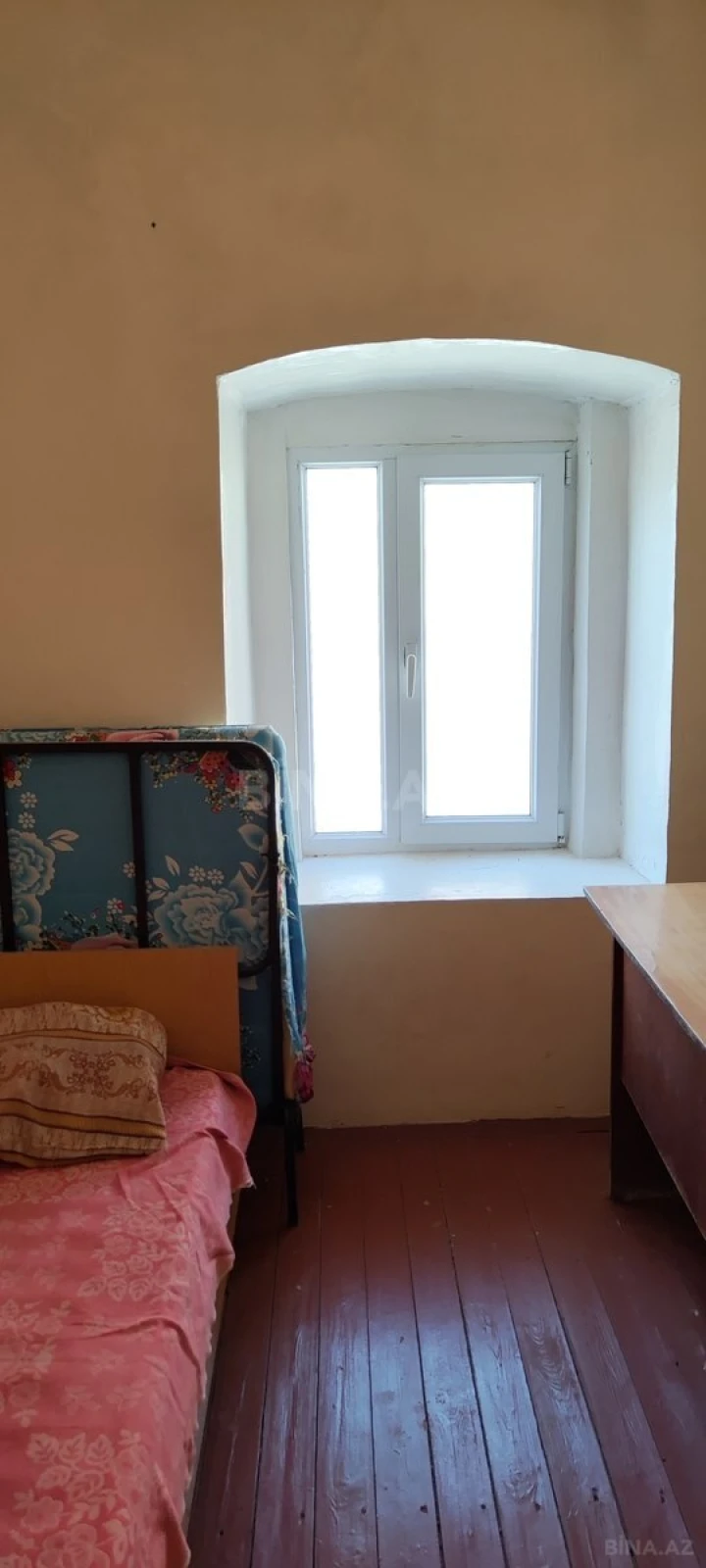 Satılır torpaq sahəsi 10 m²