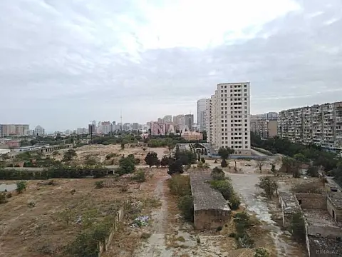 Satılır 3 otaqlı mənzil 157 m²