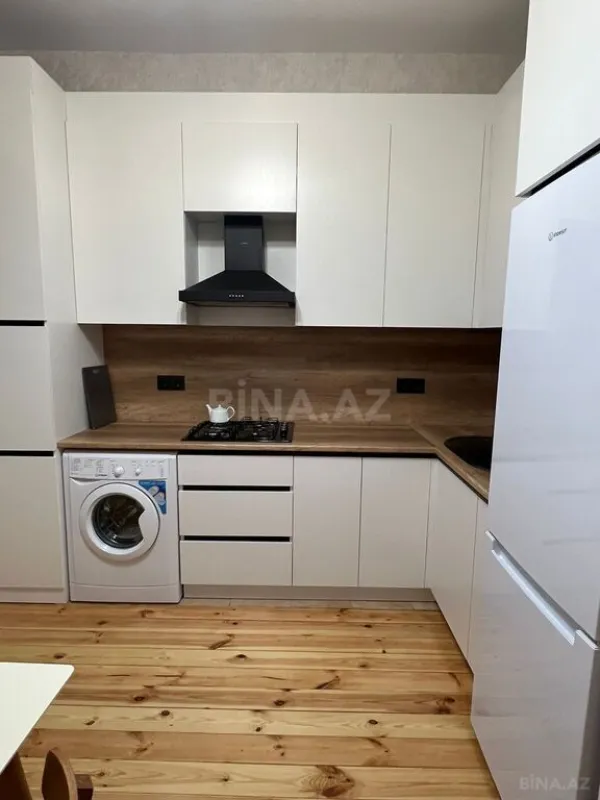 Kirayə verilir 2 otaqlı mənzil 70 m²