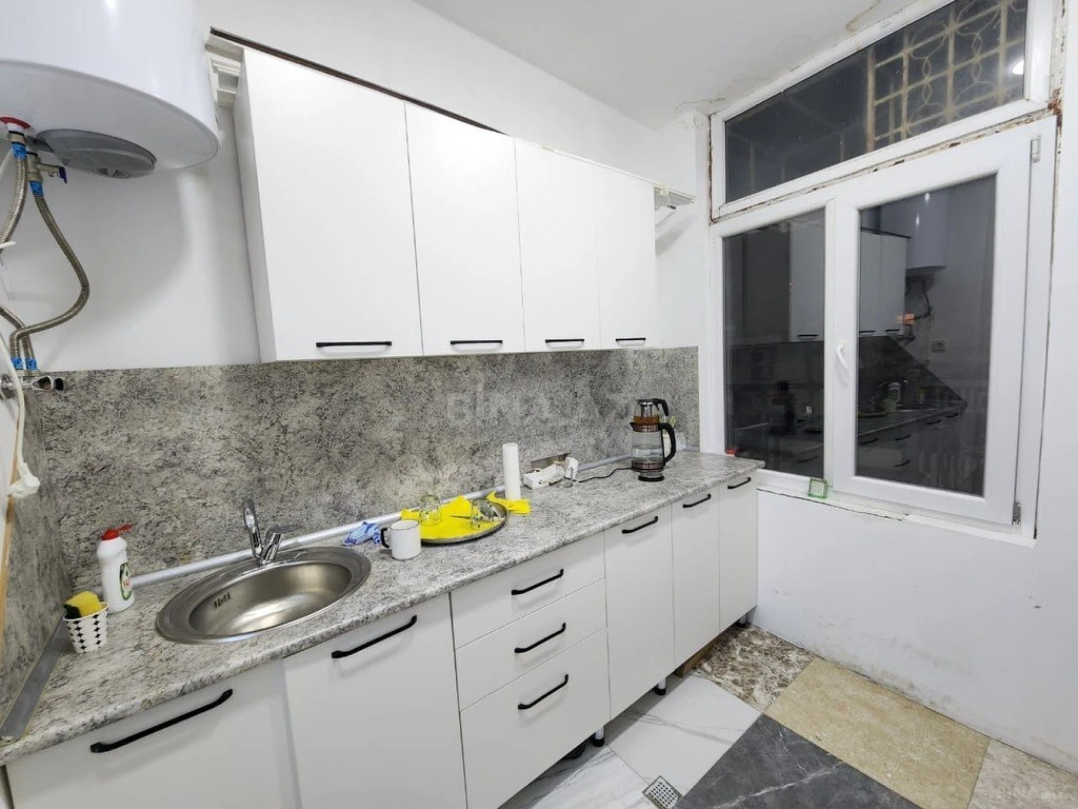 Kirayə verilir 5 otaqlı ofis 150 m²