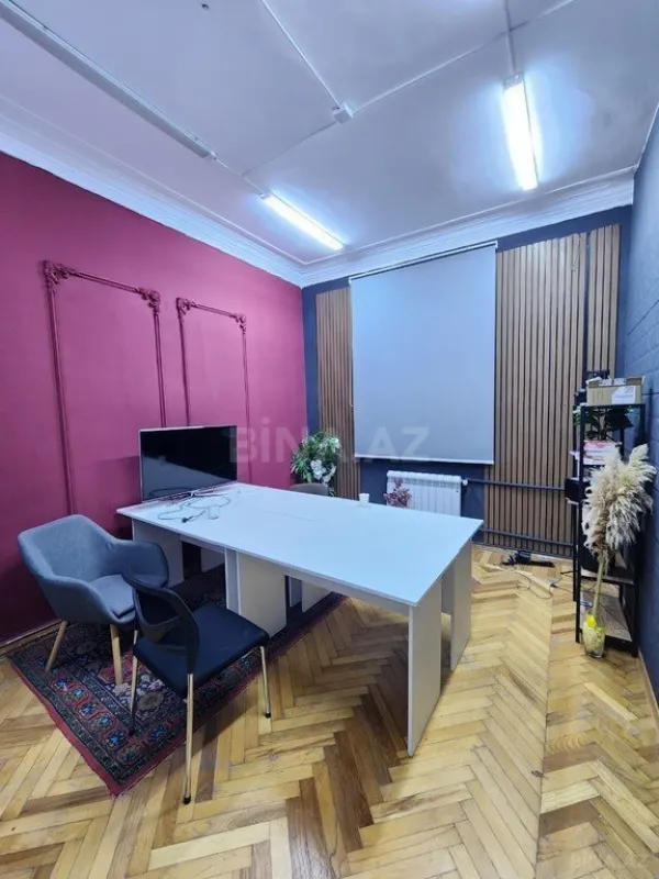 Kirayə verilir 5 otaqlı ofis 150 m²