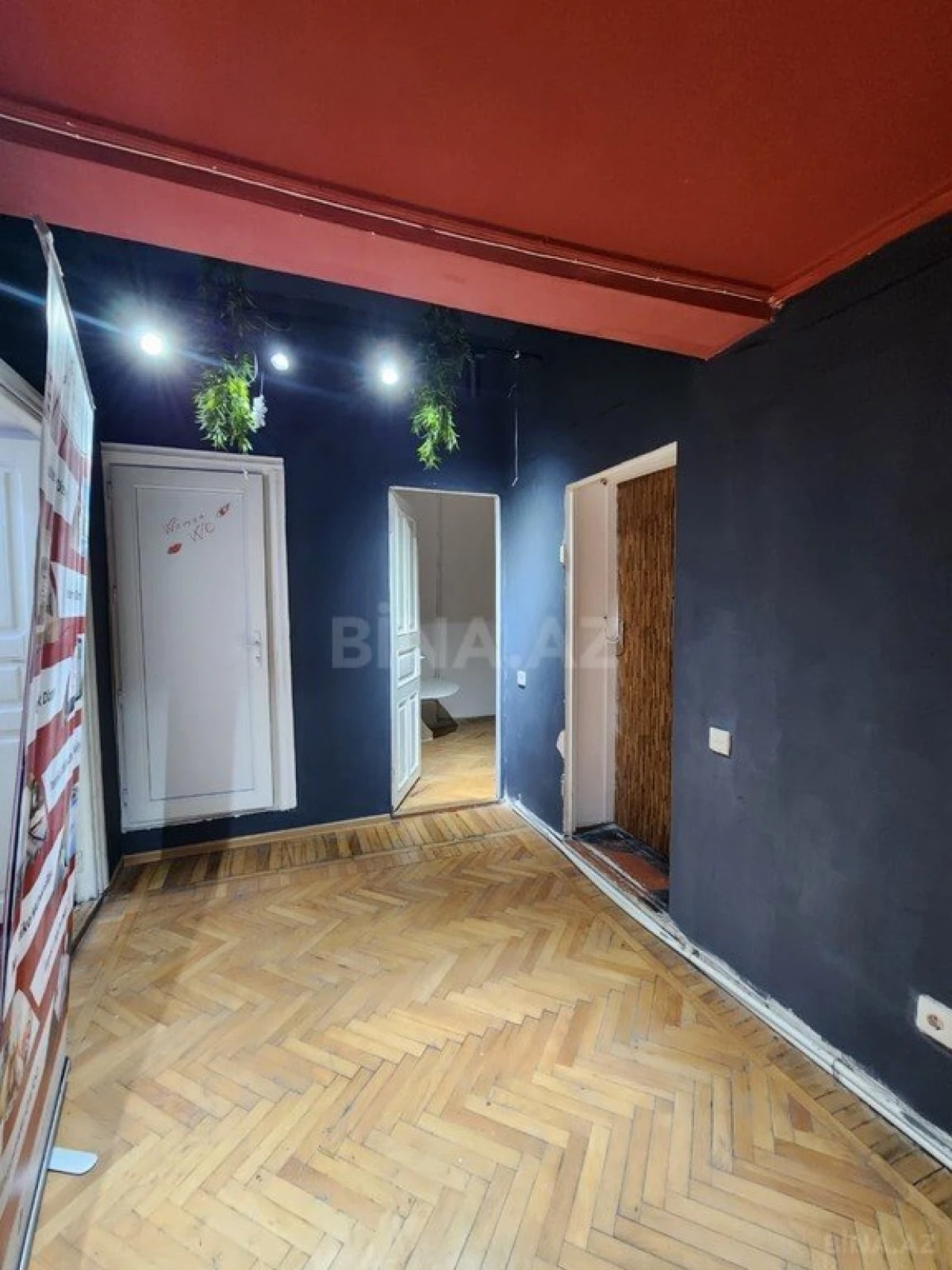 Kirayə verilir 5 otaqlı ofis 150 m²