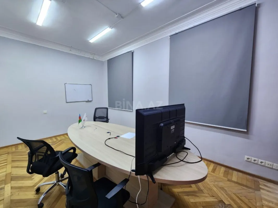 Kirayə verilir 5 otaqlı ofis 150 m²