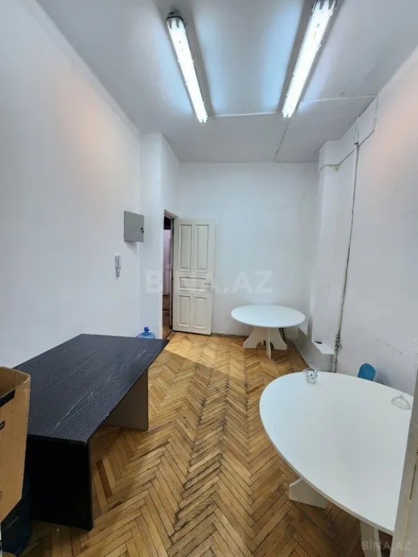 Kirayə verilir 5 otaqlı ofis 150 m²