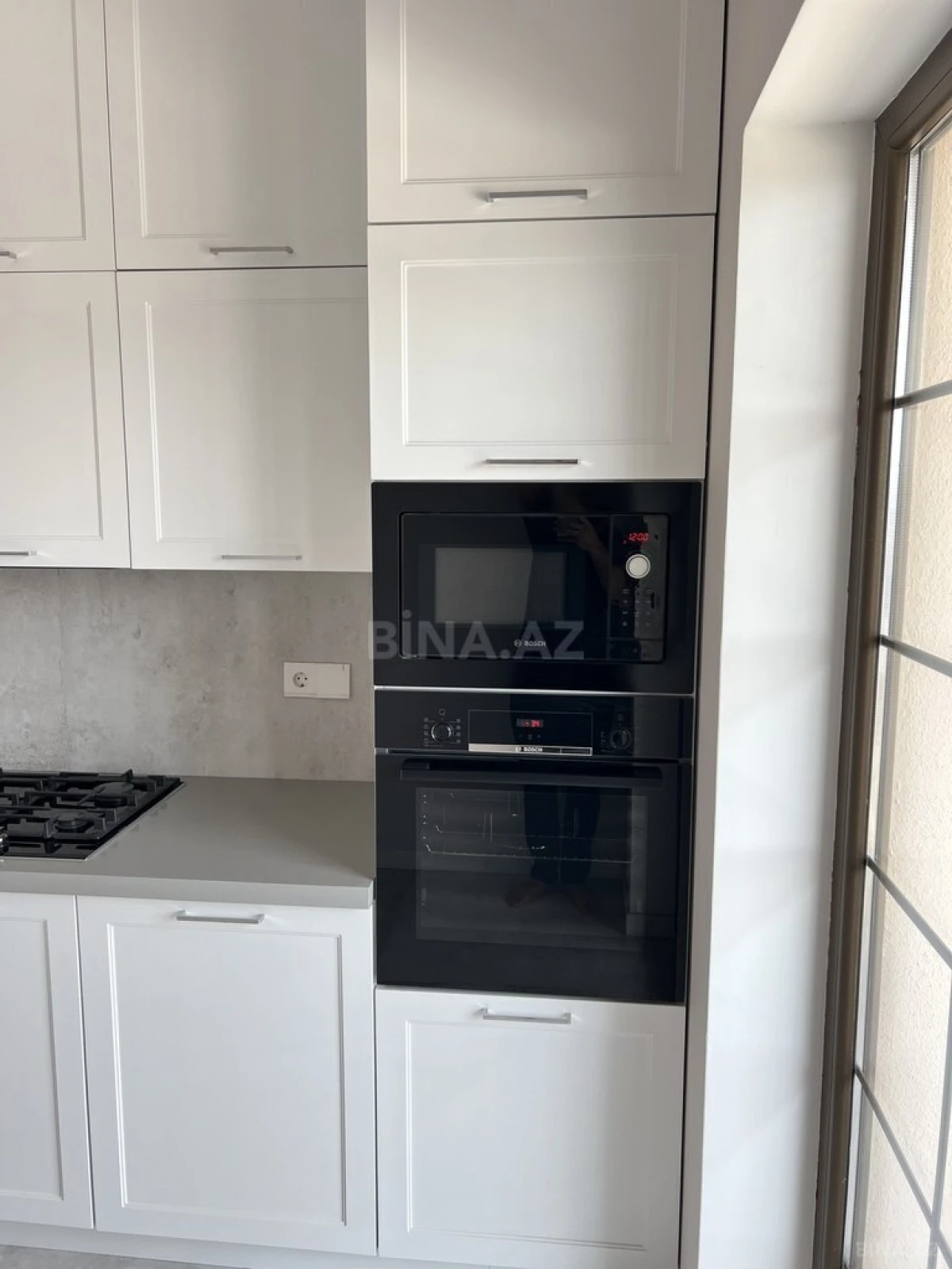 Kirayə verilir 4 otaqlı mənzil 135 m²