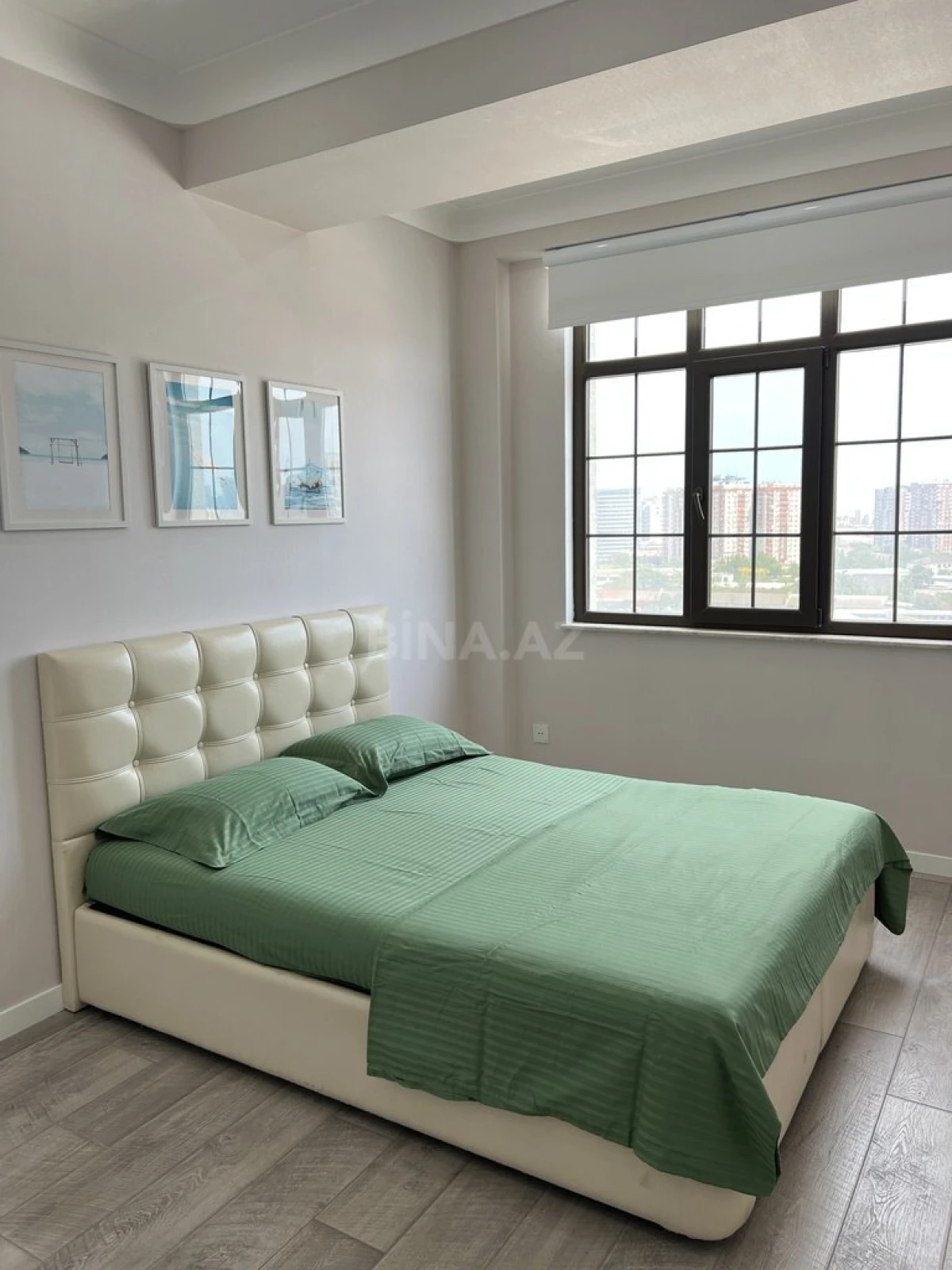 Kirayə verilir 4 otaqlı mənzil 135 m²