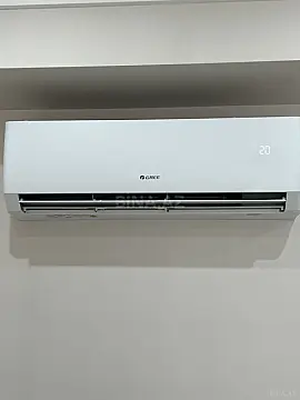 Kirayə verilir 4 otaqlı mənzil 135 m²