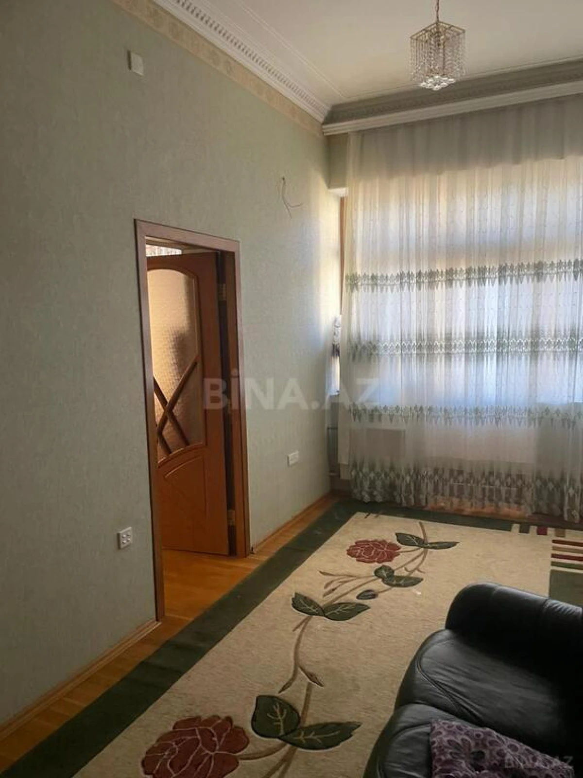 Satılır 7 otaqlı həyət evi 370 m²