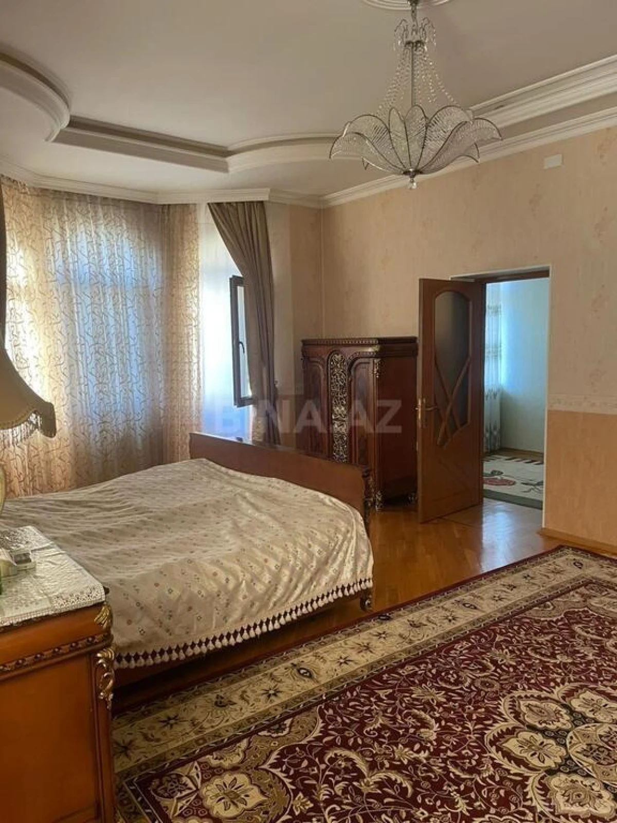 Satılır 7 otaqlı həyət evi 370 m²