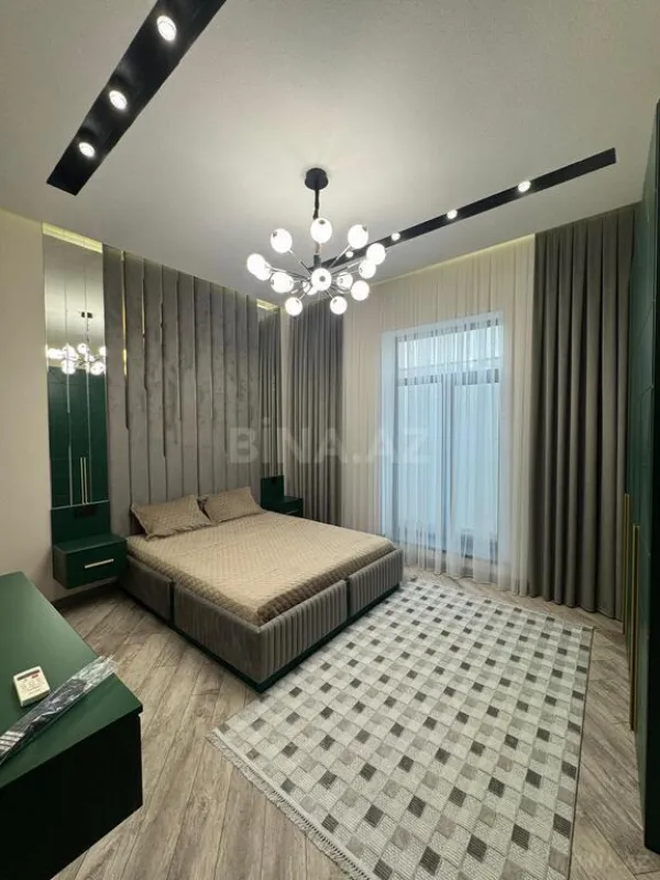 Satılır 4 otaqlı həyət evi 140 m²