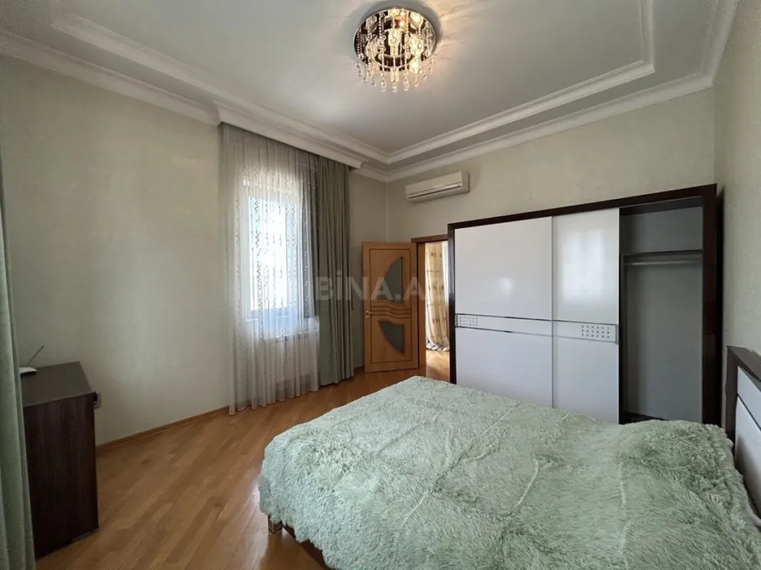 Kirayə verilir 3 otaqlı mənzil 190 m²