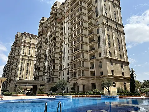 Kirayə verilir 3 otaqlı mənzil 190 m²