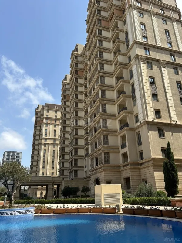 Kirayə verilir 3 otaqlı mənzil 190 m²