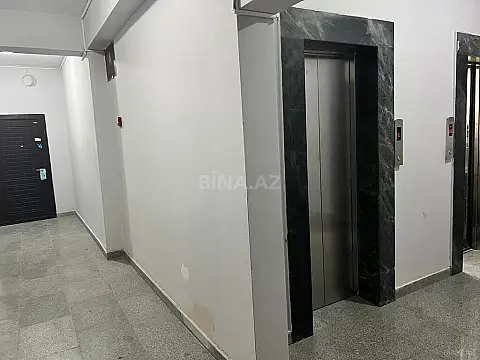 Satılır 6 otaqlı mənzil 323 m²