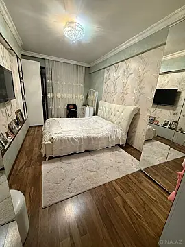 Satılır 3 otaqlı mənzil 147 m²