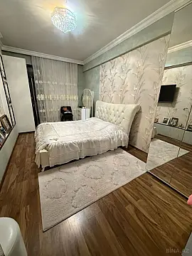 Satılır 3 otaqlı mənzil 147 m²