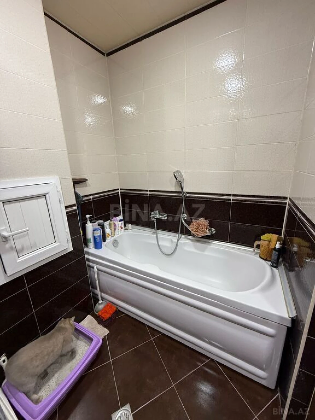 Satılır 3 otaqlı mənzil 147 m²