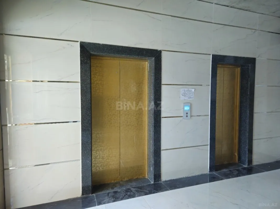 Satılır 5 otaqlı mənzil 267 m²