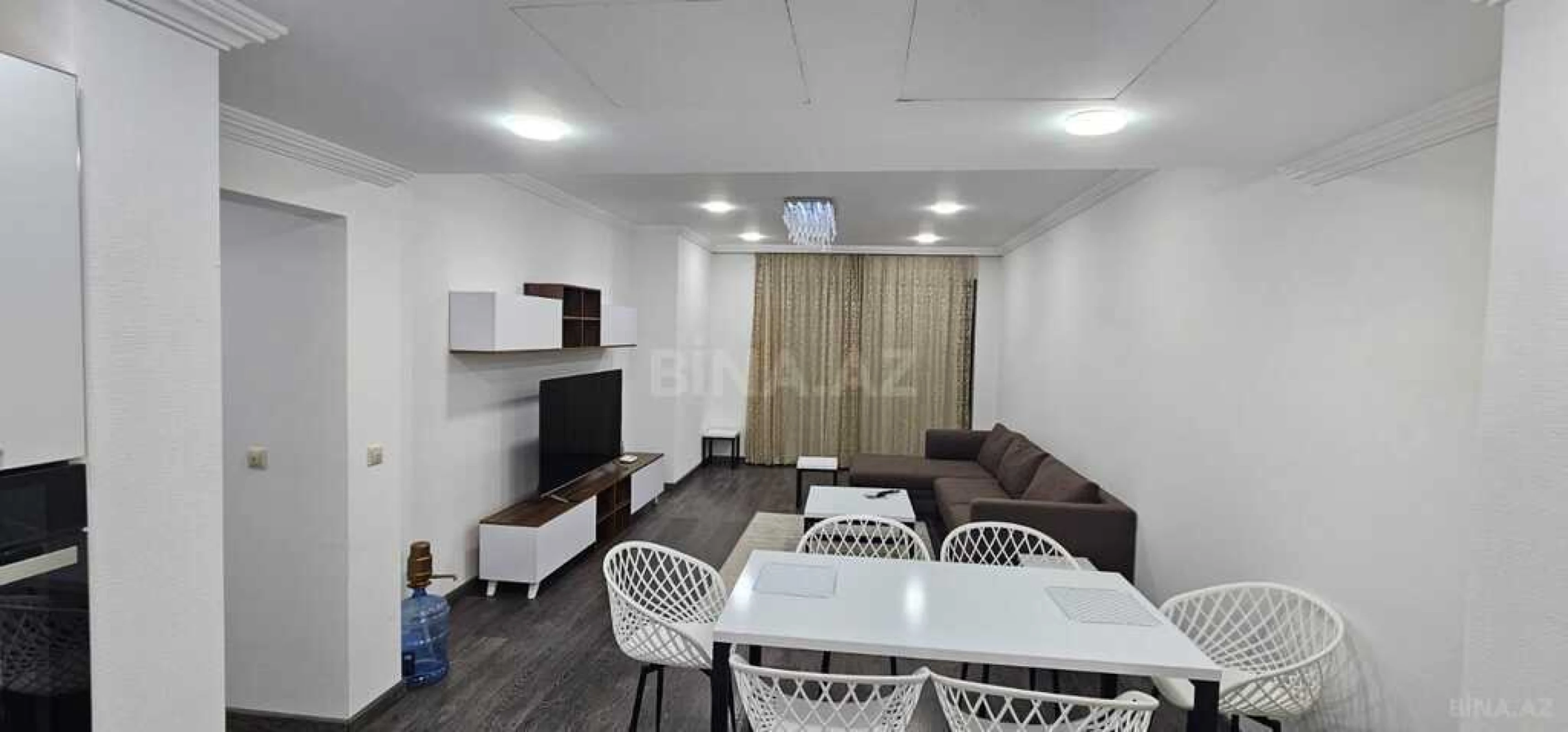 Kirayə verilir 3 otaqlı mənzil 140 m²