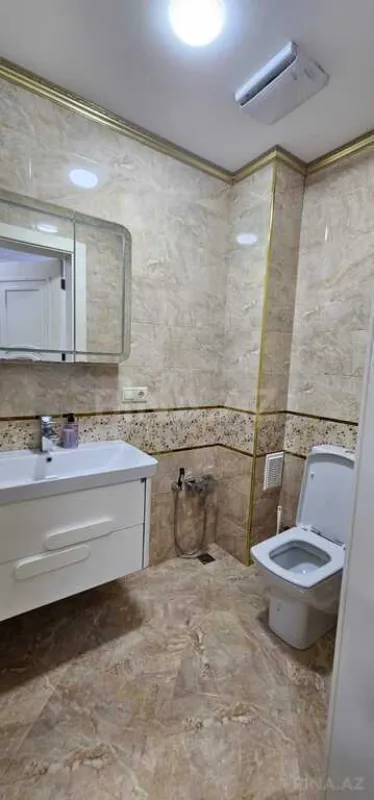 Kirayə verilir 3 otaqlı mənzil 140 m²