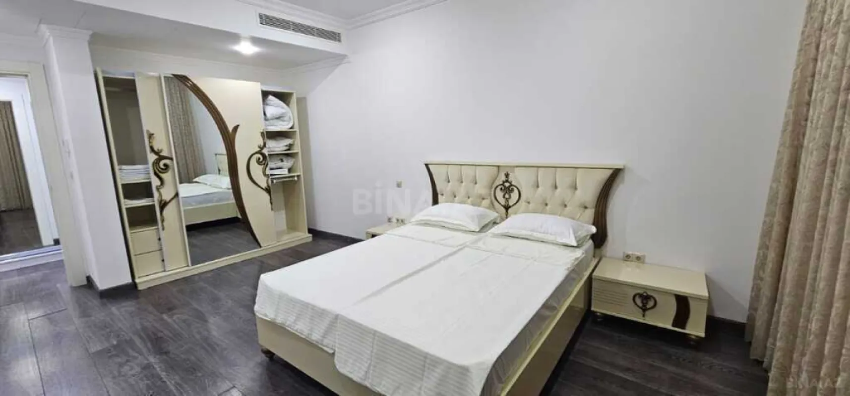 Kirayə verilir 3 otaqlı mənzil 140 m²