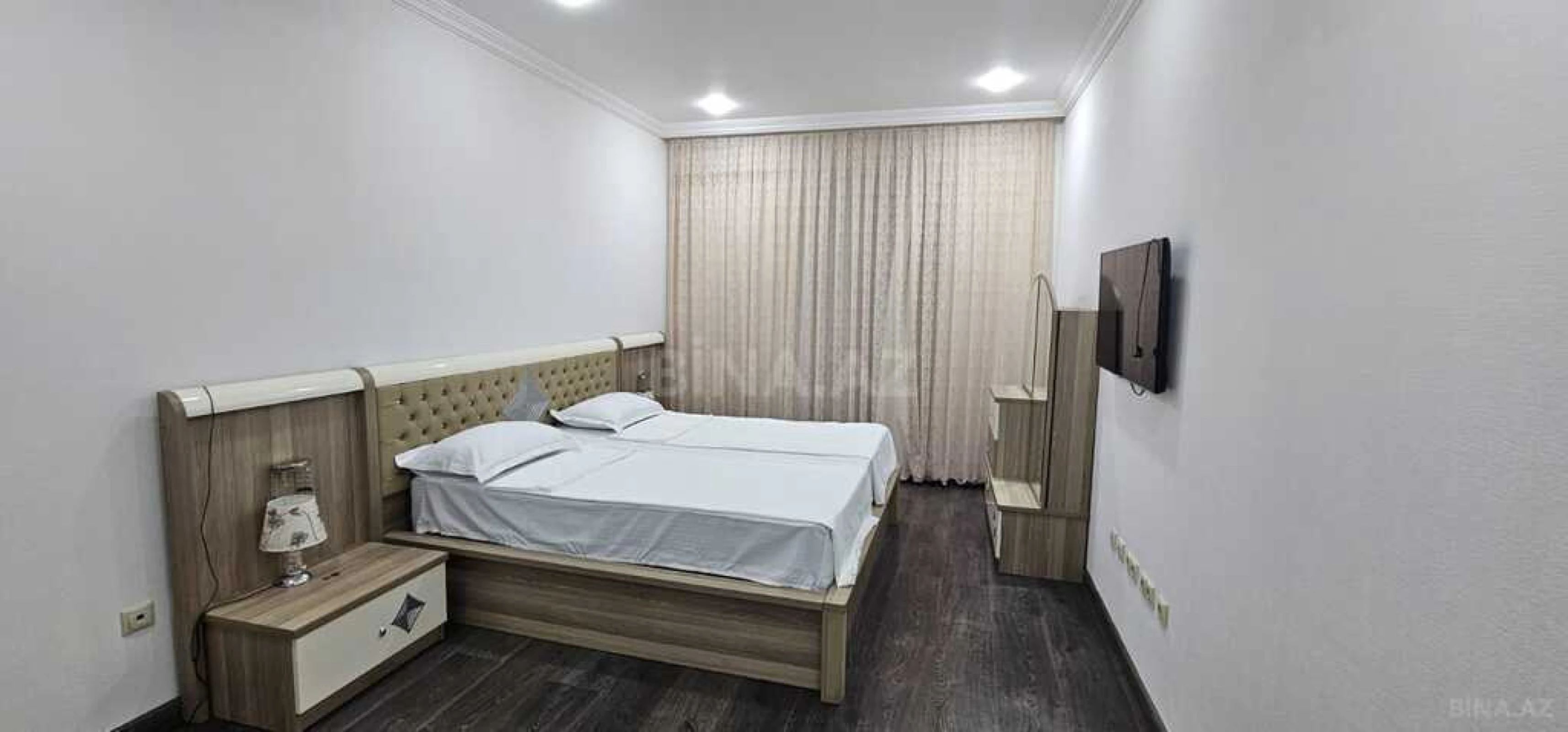 Kirayə verilir 3 otaqlı mənzil 140 m²