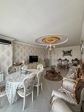Satılır 3 otaqlı mənzil 160 m²