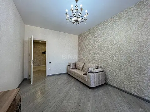 Kirayə verilir 2 otaqlı mənzil 120 m²