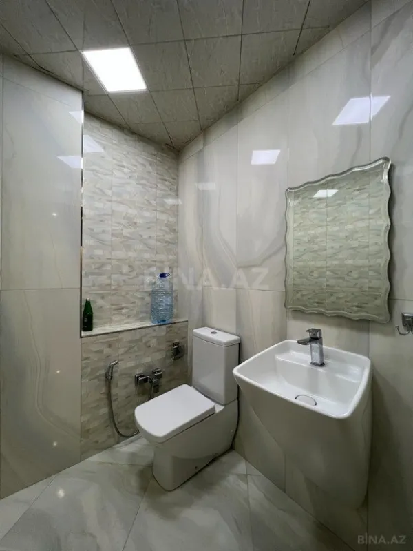 Kirayə verilir 2 otaqlı mənzil 120 m²