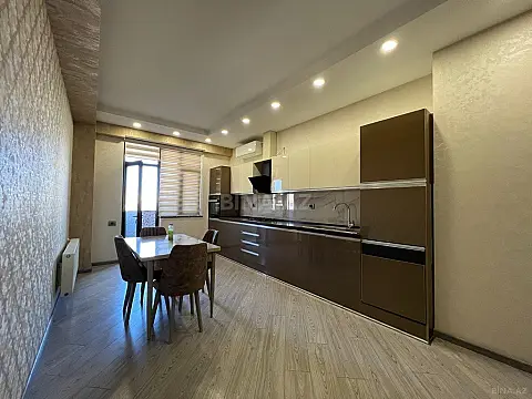 Kirayə verilir 2 otaqlı mənzil 120 m²