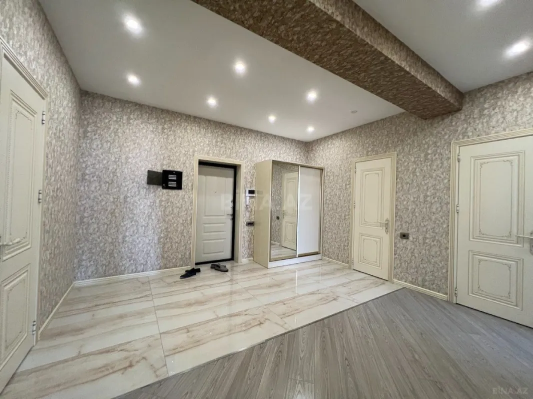 Kirayə verilir 2 otaqlı mənzil 120 m²