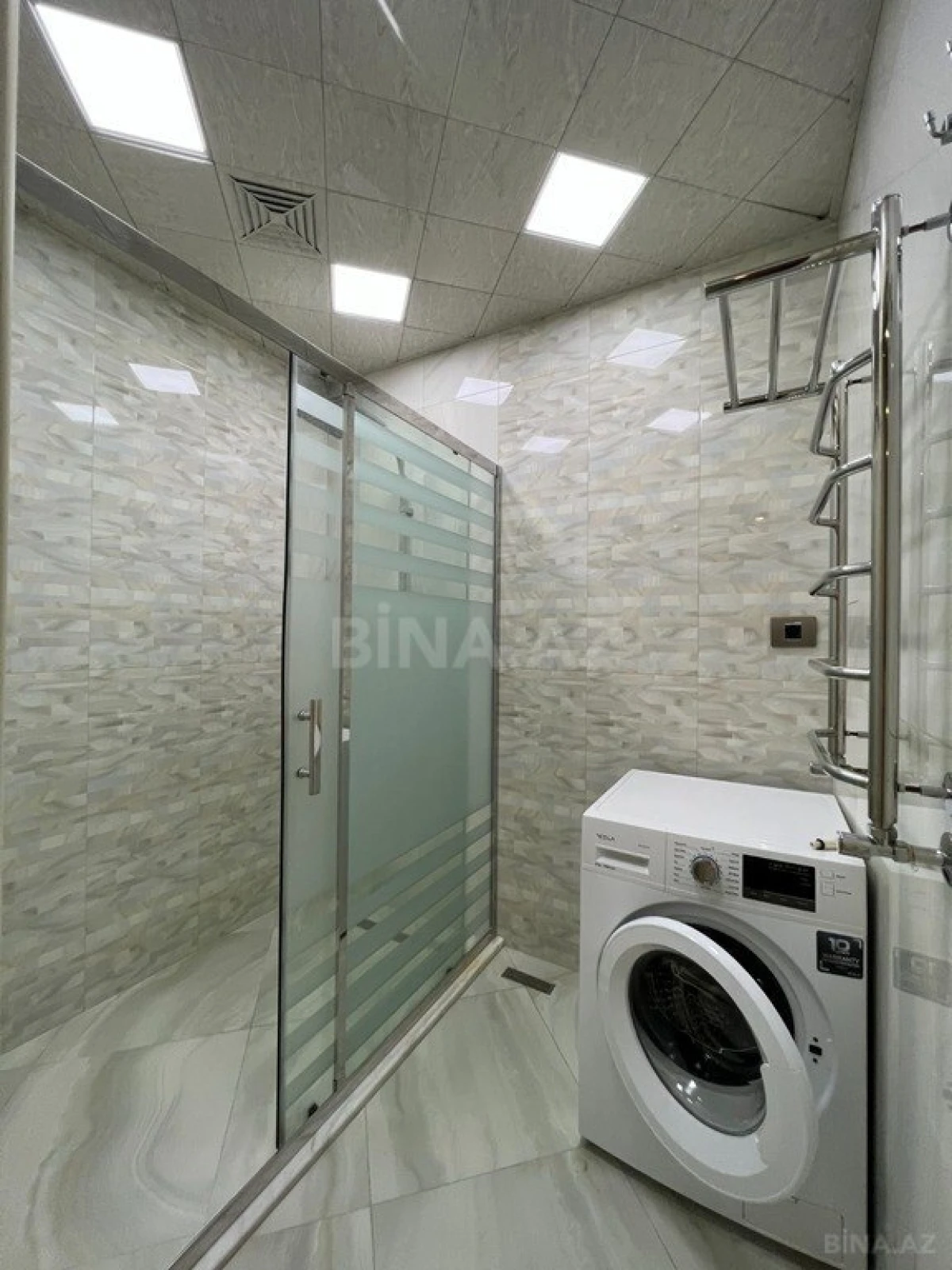Kirayə verilir 2 otaqlı mənzil 120 m²