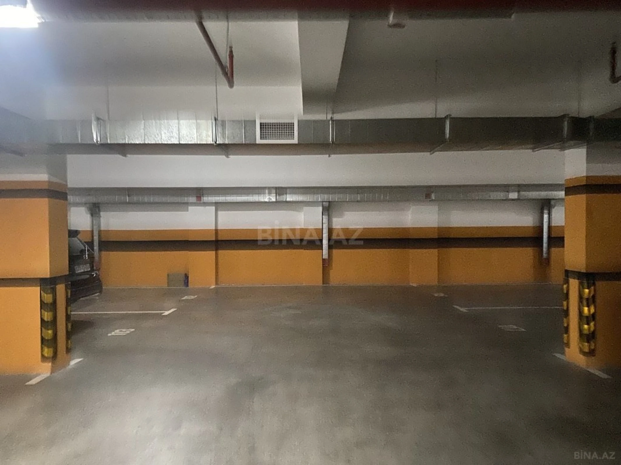 Satılır 5 otaqlı mənzil 221 m²