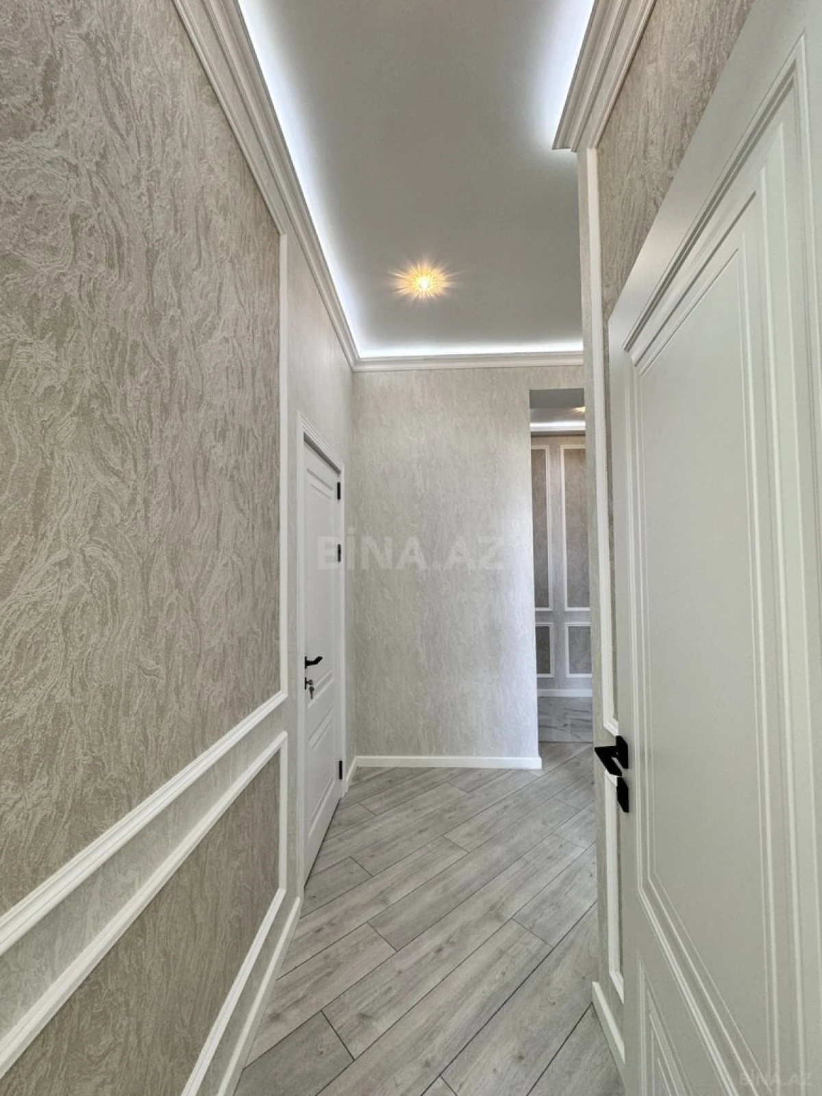Satılır 2 otaqlı mənzil 56.5 m²