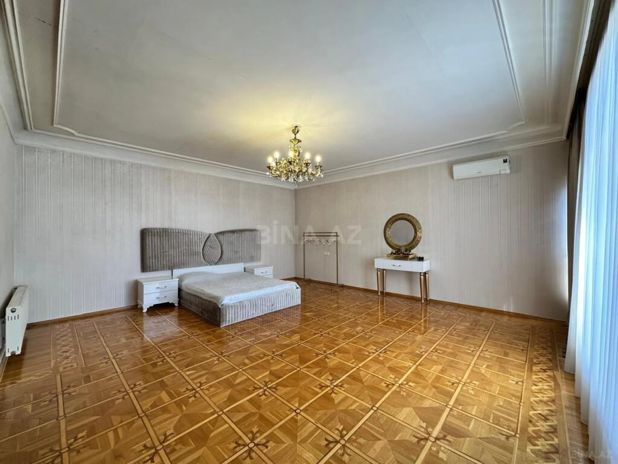 Satılır həyət evi 2000 m²