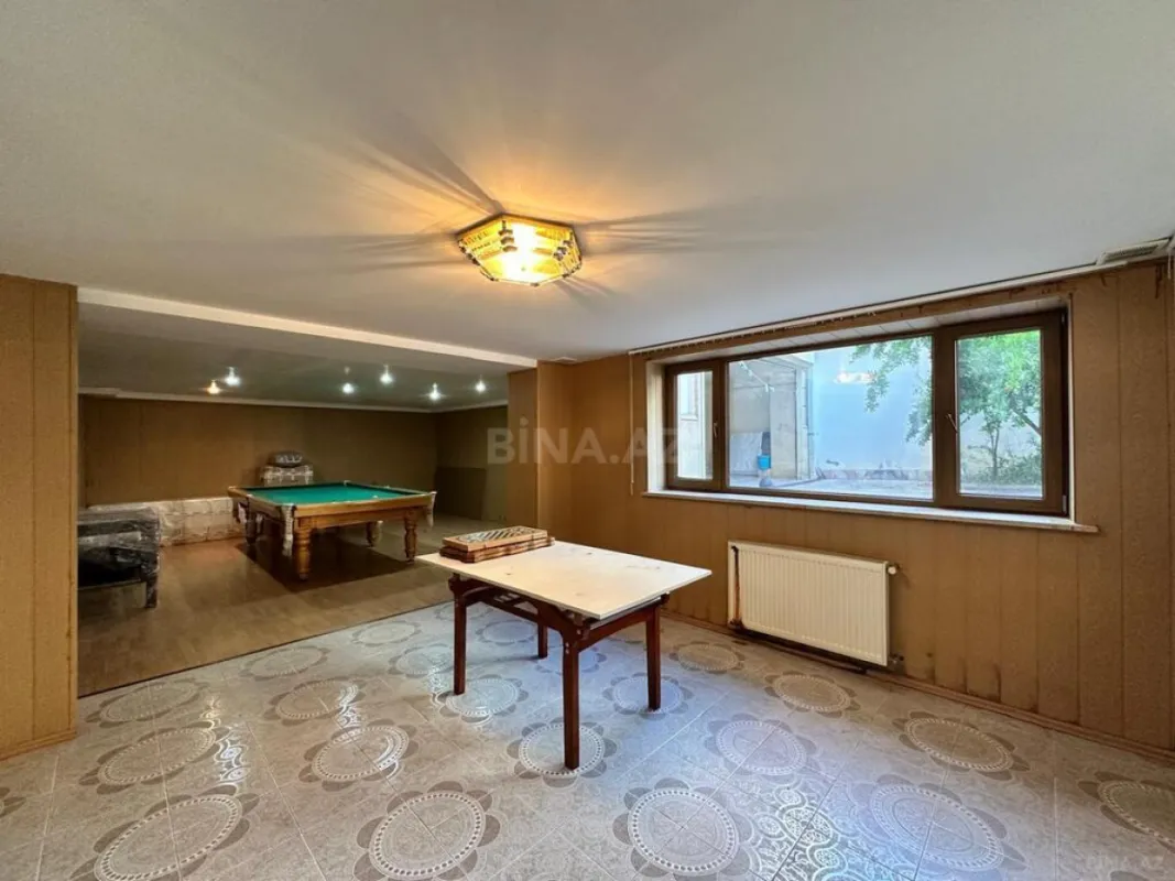 Satılır həyət evi 2000 m²